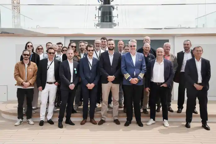 The Ritz-Carlton Yacht Collection incorpora el Luminara