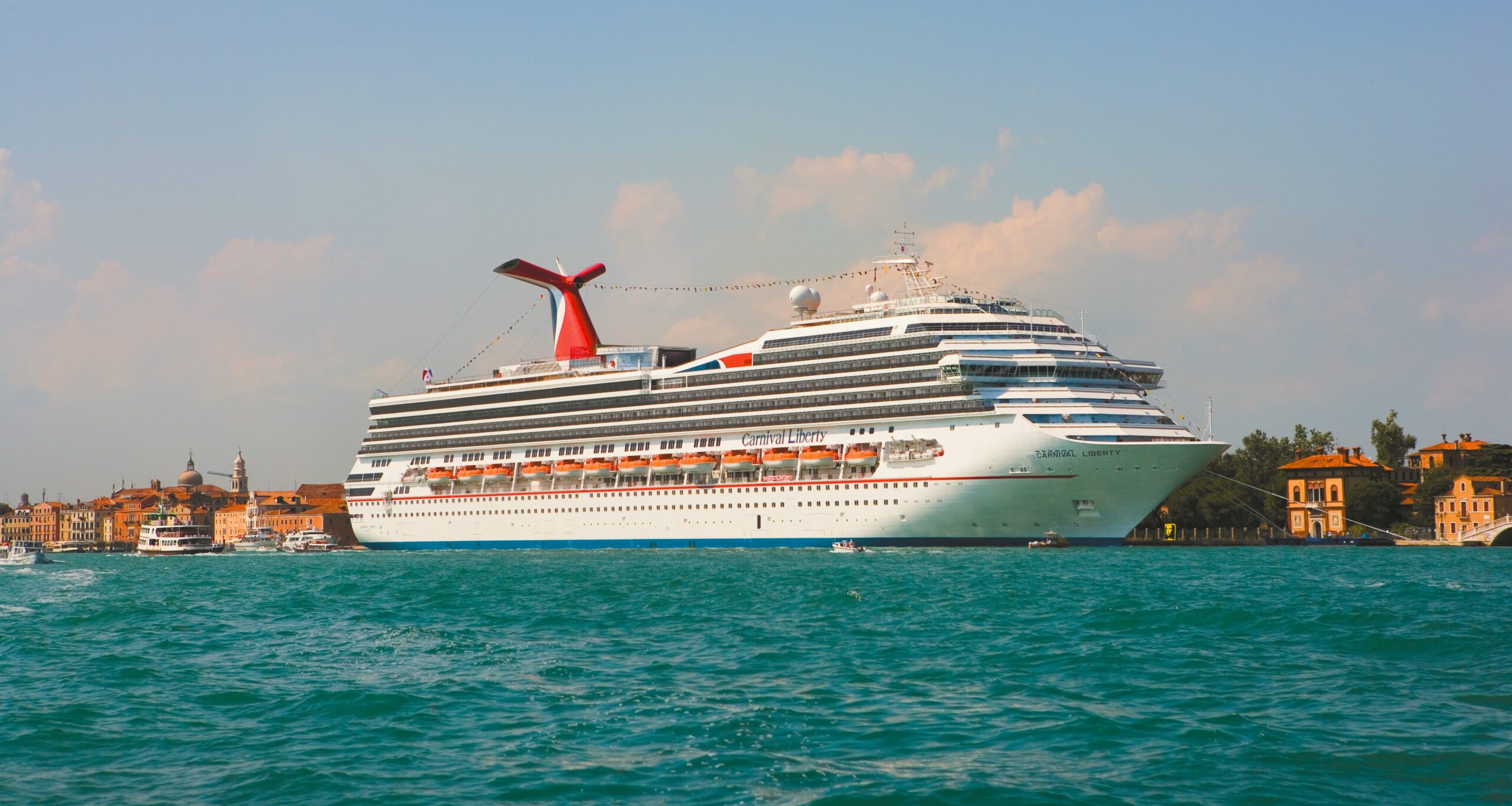 Carnival presenta sus primeros itinerarios para 2027/2028