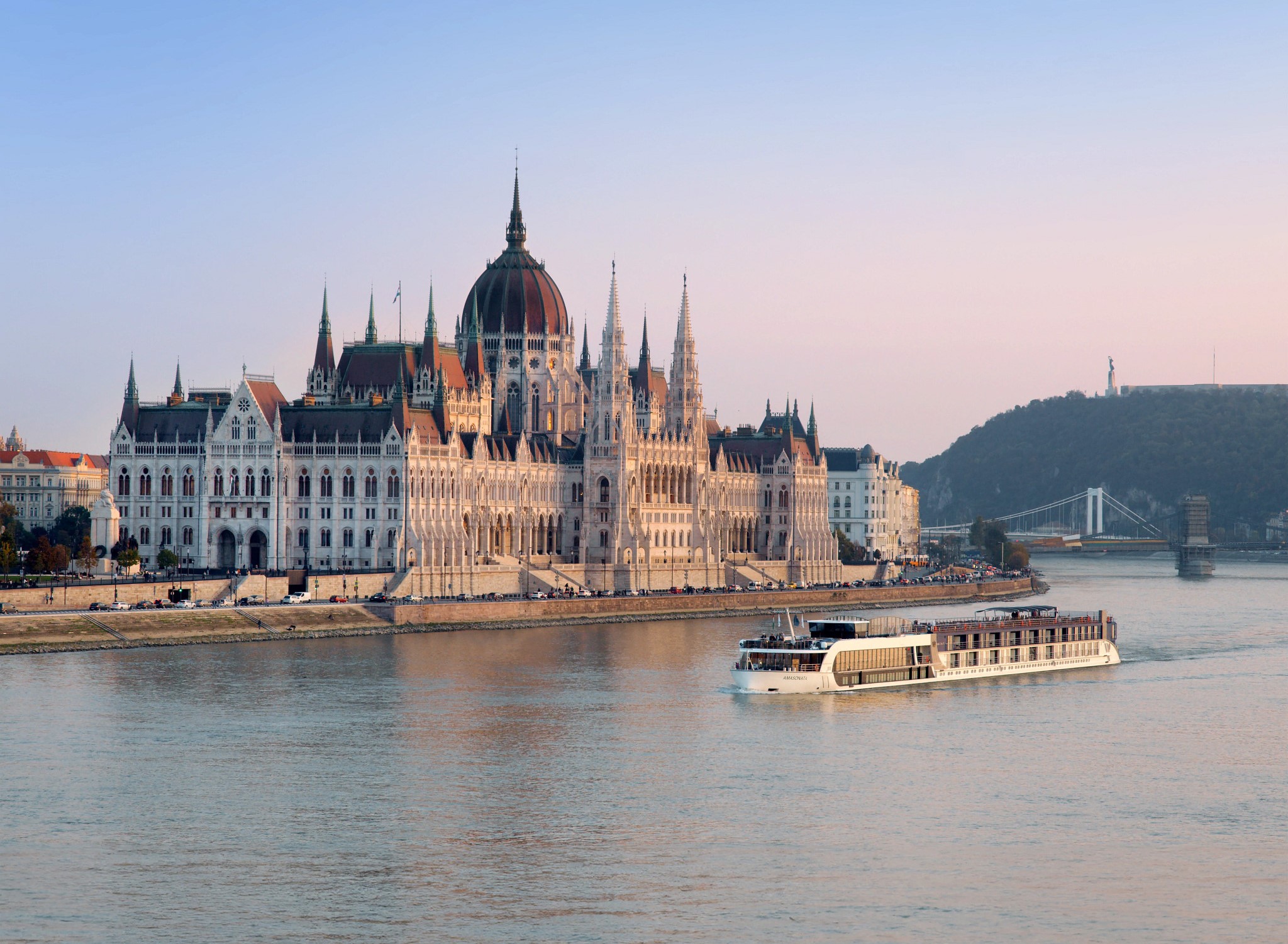 AmaWaterways amplía su flota en Europa con ocho nuevos barcos