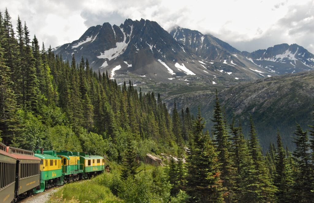 Holland America presenta una nueva excursión en Alaska