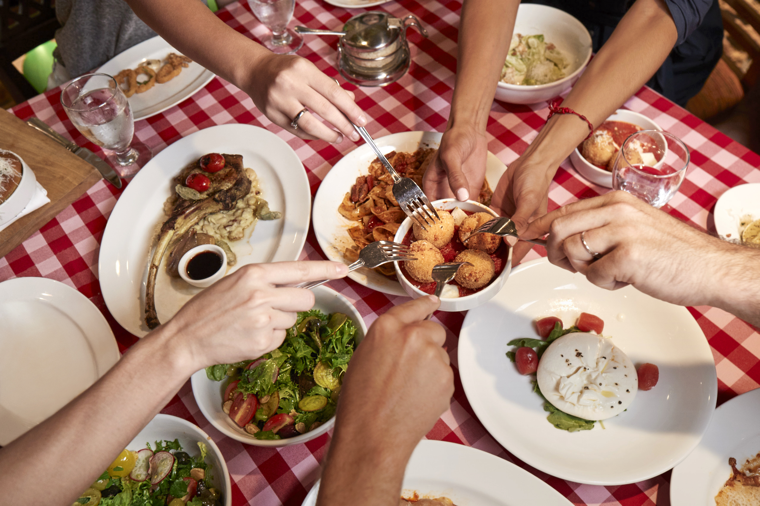 Carnival introduce Express Dining